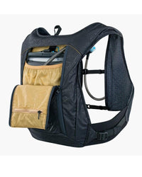 EVOC Hydro Pro 3 + 1.5LT Bladder - Black-The Cycling Fix