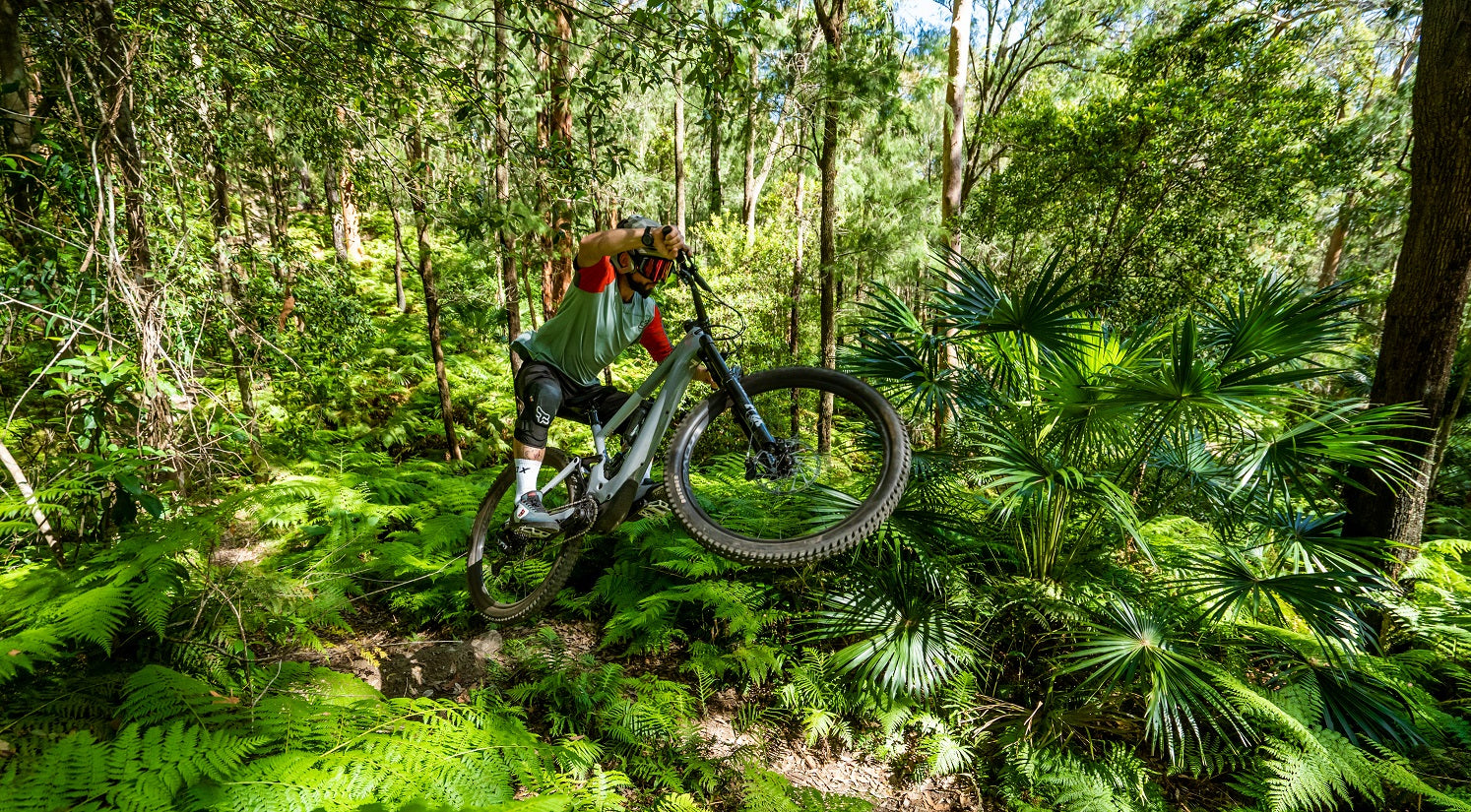 Fox Defend MTB jerseys and shorts