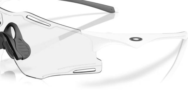 Oakley Cybr Zero - Matte White- Clear Photochromic-The Cycling Fix